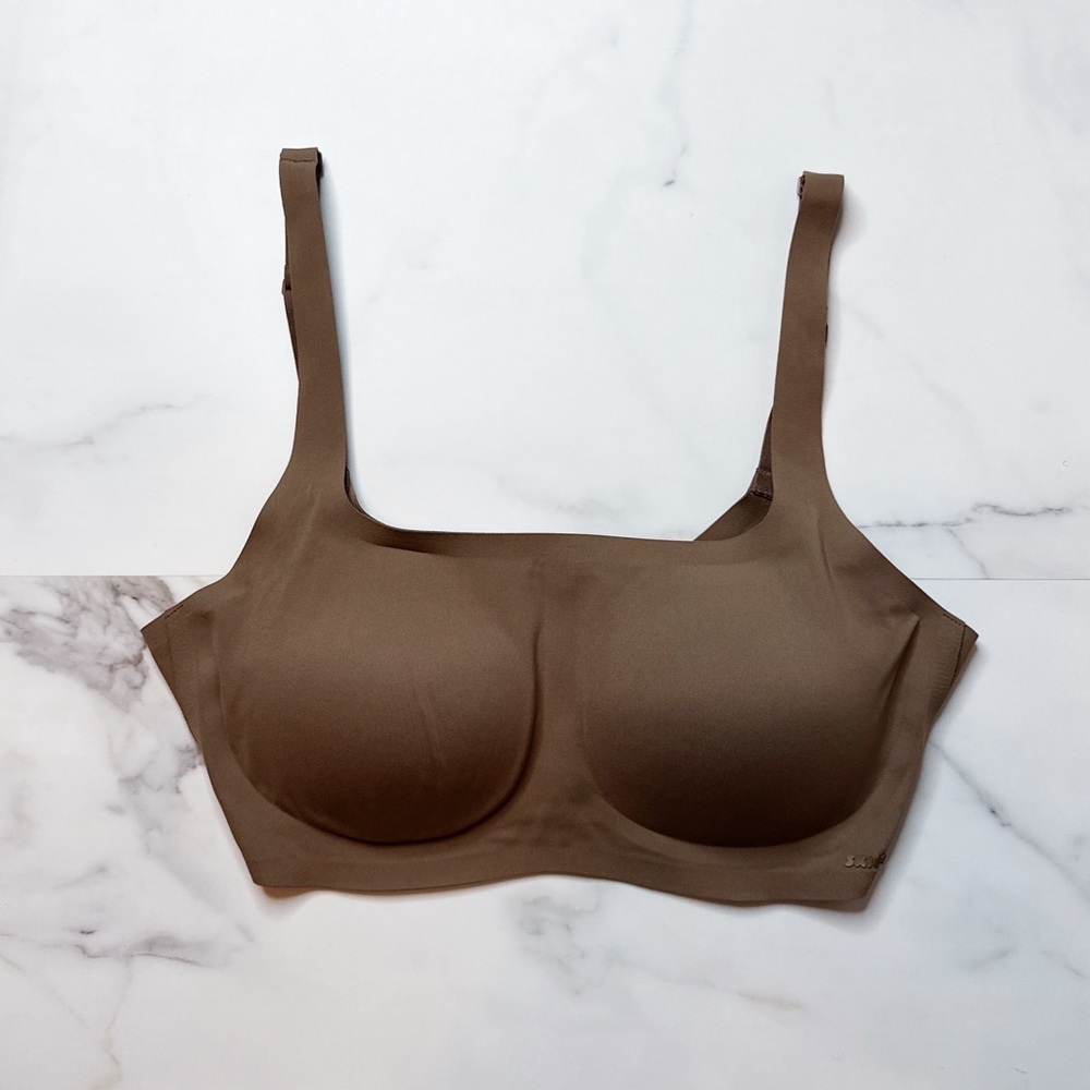 Skims Naked Scoop Bralette